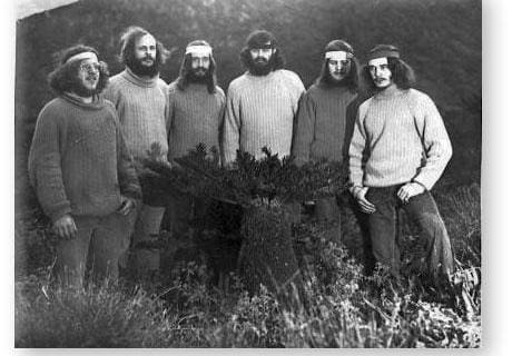 GOUGH 19 (1973-1974): (L-R) Eben Olivier (Meteorologist), Johann Jacobs (Medic), Joe Pokorny (Radio Technician), Jan Taljaardt (Meteorologist/Leader), Frikkie Potgieter (Communications), Izak Nigrini (Meteorologist).