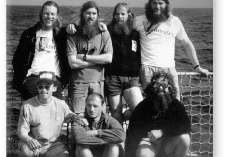 GOUGH 41 (1995-1996): Back (L-R) Jason Whiting (Meteorologist), Anton Noffke (Radio Technician), Jan Joubert (Diesel Mechanic), Stephan Laubscher (Meteorologist); Front: Jacques Links (Senior Meteorologist), Hans Möller (Medic/Leader), David Ball (Communications Officer).