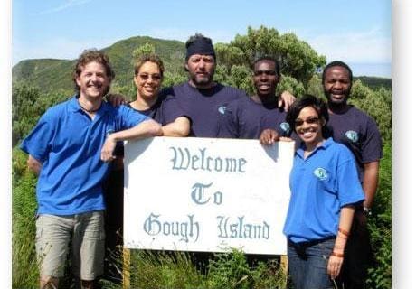GOUGH 53 (2007-2008): (L-R) Johan Hoffman (Radio Technician), Charlene Oppel (Meteorologist), Sarel Steyn (Diesel Mechanic/Leader), Nkoane Mathabatha (Meteorologist), Mellany McPherson (Senior Meteorologist), Kholekile Cita (Medic/Deputy Leader).