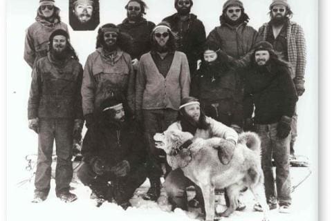 SANAE 17  (1976): Back (L-R) Carel vd Merwe, Bevil Bramwell (Inset), John Fisher, Gert vd Westhuizen, Johan Kilian, Johan Groenewald; Middle: Barry Nugent, Des van Eyssen, Marius Potgieter, Deon van der Walt, Bill Schultz; Front: Mike Lipschitz, Rory Galbraithe, Bruno Stachel.