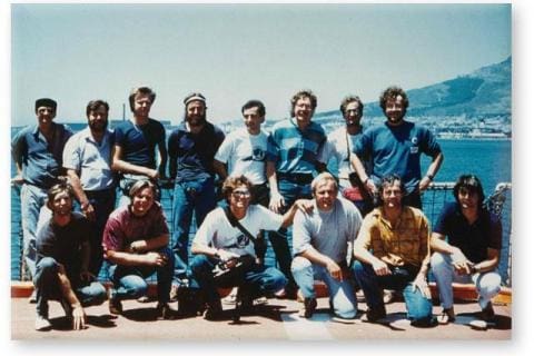 SANAE 33  (1992): Back (L-R) Patrick Fortuin (Radio Operator), Callie Schoeman (Dominee), Eric Petzer (Natal), Malcolm Smith (Natal), Mike Mathews (Potch), Wessel Strydom (Doctor), Kobus Venter (Radio Technician), Neil Comfort (Meteorologist); Front: Sean Marx (Diesel Mechanic), Craig Butler (Radio Operator), Billy van der Poll (Meteorologist), Dawie Vorster (Meteorologist), Jan Hattingh (Leader), Lawrence Kieser (Diesel Mechanic).